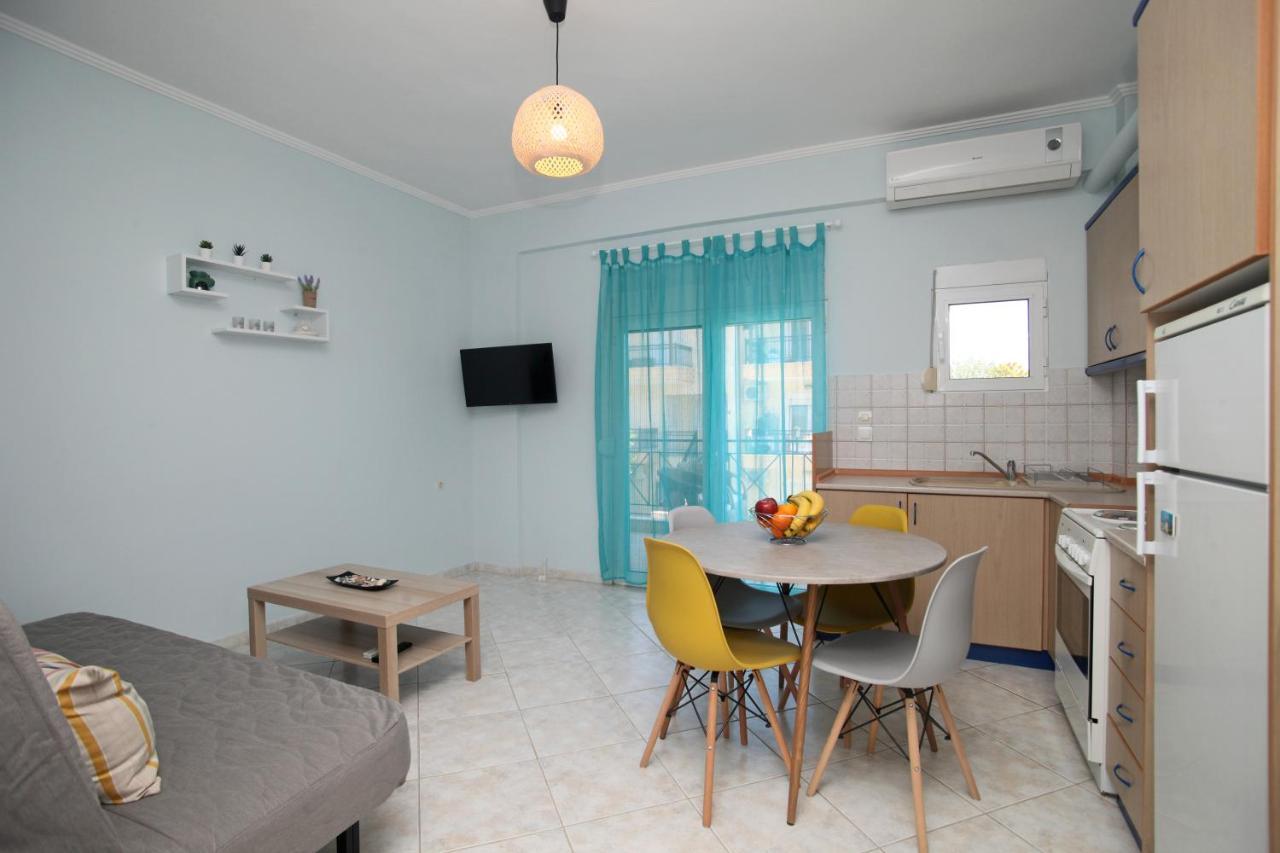 Blue Deluxe Apartment Kallithea  エクステリア 写真