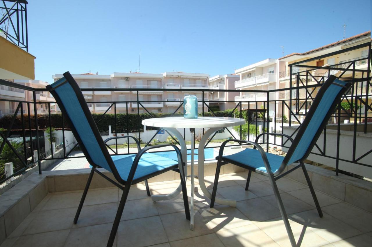 Blue Deluxe Apartment Kallithea  エクステリア 写真